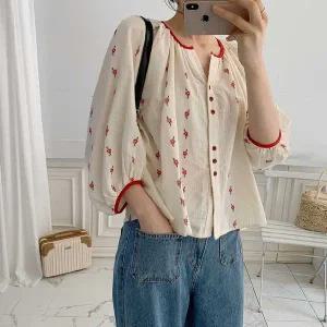 [하프클럽/]레드로즈 A라인 자수 블라우스