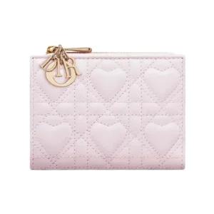 디올 Lucky Lady Dior Dahlia 지갑 페일핑크하트 S6037ONHG_M02N