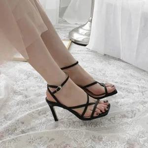 스트랩 힐 끈샌들 통굽 플랫 여름샌들 샌들 빅사이즈