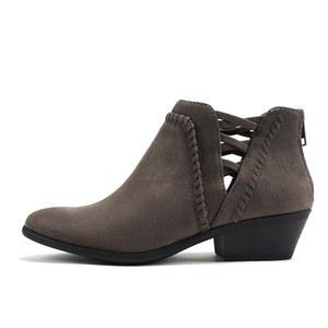 소다 성실 여성용 로우 발목 힐 부티와 크로스 스트랩 와이드 핏 제공