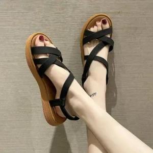 인기상품 여자용 캐주얼 신발 편안한 착화감 데일리 스트랩샌들 [WF23B09_250917]