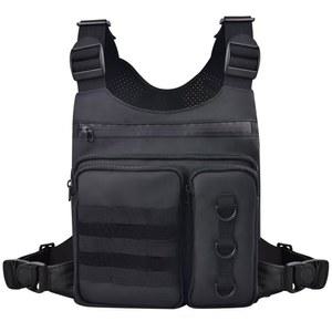 남성 아웃도어 스포츠 가슴 가방, 피트니스, 러닝, 사이클링 전술 조끼, EDC 전술 가방 조끼, 뒷면 스포츠 조끼의 반사 스트립, 물병 포켓이 있는 방수 조끼