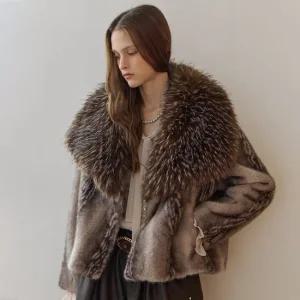 [MAXZA] 폭스 카라 그라데이션 페이크 퍼 자켓