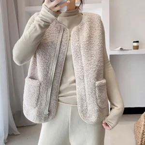 여성 겨울 짚업 뽀글이 양털 조끼 이너 수면 플리스 방한 보온 따뜻한 사무실 실내 아우터