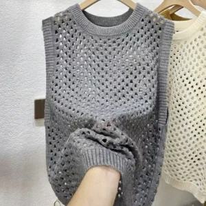 통기성이 깊은 그물 모양 짜임 디자인 여름에도 쾌적한 조끼 미디기장 멋스러운 포인트 패션