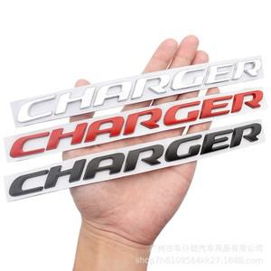닷지 충전기 영문 자동차 배지, 금속 잎 보드, 뒷문 데칼, 내구성 품질, 스티커, 차량 개인화