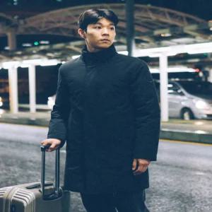 헤지스 남성 25FW 블랙 하이넥 구스다운 코트 HZCO5D460BK