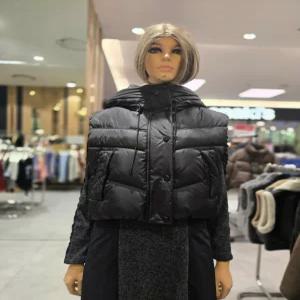 [에고이스트] 사선 퀼팅 하이넥 크롭 다운조끼  EQ4ONV-01