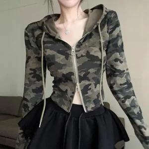 [라일리여성의류] Rly 크롭 카모 지퍼 후드 집업 슬림핏 스트릿탑