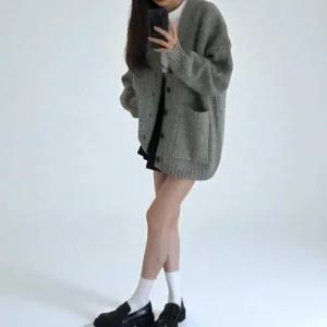 [라일리여성의류] Rly 베르 오버핏 가디건 브이넥 니트가디건 봄 가을