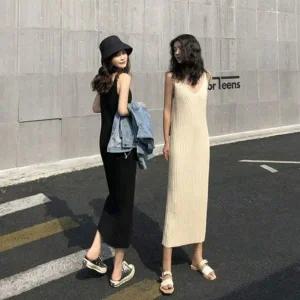 [하프클럽/]배색컬러 스트라이프짜임 뜨개탑 롱핏원피스룩 소매없음 블랙