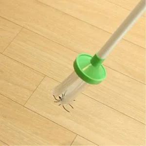 [마이모노샵] 여름용 바퀴벌레 해충 잡는 긴막대 집게발 포획 기계