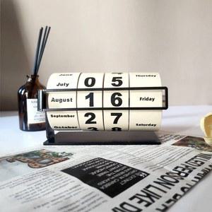 탁상달력 만년 탁상 모던 캘린더 스텐 영어/검정색 링어데이트 포스트박스