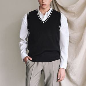 남자 니트 조끼 슬림 핏 라인 포인트 브이넥 정장 코디 직장인 남성 패션 V넥 선물 베스트 학생 / 블랙