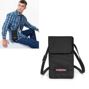 [갤러리아] [이스트팩] 여권파우치 미니크로스백 달러파우치 블랙 (ENABX02 8_)