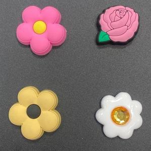 [크록스] HC02 화이트 플라워 꽃 파츠 감성 매장발송 신발 꾸미기 악세사리 참 포인트 (S35402144)