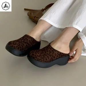 [애슬릿] 키높이 블로퍼 플랫폼 여성 가을 둥근코 슬리퍼 뮬