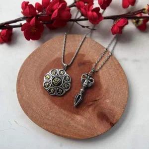 [콩심팥심]악세사리 광명진언 볼드목걸이 목걸이 팬던트 불자 불