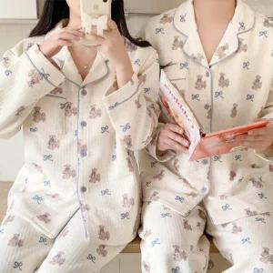 [제이0]1+1 테디 누빔 긴팔 커플 수면 잠옷 파자마 세트