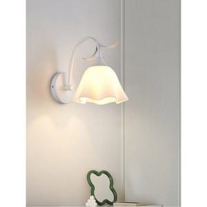 거실 골드 엔틱 벽조명 화이트라이트 침실 벽등 인테리어 모던 베드라이트