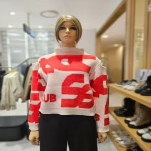 [에고이스트] 슬릿 레터링 포인트 자카드 니트 EN4KL-068