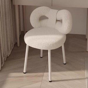 양털 뽀글이 의자 메이크업 스타일 소녀용 화장대 화이트 클라우드 침실