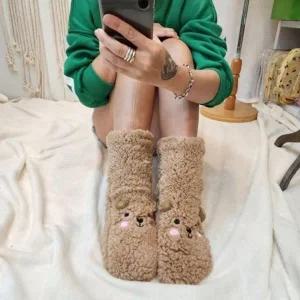 ( )여성 겨울 도톰 수면 뽀그리 홈 곰 양말 미끄럼방지 생일 캐릭터 크리스마스 포근한양말 보온양말