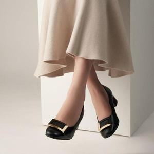 [ELCANTO]엘칸토 몰03 여성 구두 양가죽 스퀘어 장식 포인트 펌프스 4cm 넓은굽 정장 구두 (S9386076)