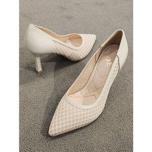 [갤러리아] [센터시티] 고세 페미닌 스킨 망사 펌프스 GKP4S012 아이보리