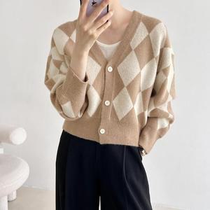 여자 간절기 어텀 아가일패턴 루즈핏 가디건