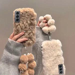 사찌몰 갤럭시 s23 s22 s21 폼폼이 링 스트랩 겨울 털 케이스