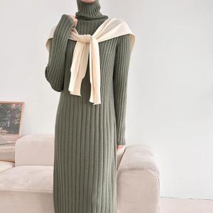 여자 목폴라 일자 슬림 베이직 니트 롱원피스