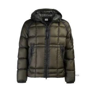 [롯데백화점]CP컴퍼니 FW24 남성 DD 쉘 후드 자켓 17CMOW210A 006099A 674