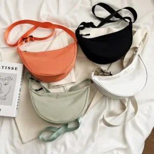 이룸 미니 반달 하프 반달 캔버스백 크로스백 슬링백