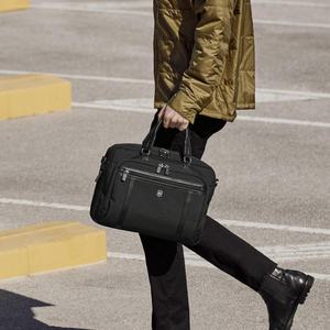 패션잡화 가방 빅토리녹스 Werks Pro Cordura 워크스 프로페셔널 코듀라 백 브리프케이스 백팩 크로스 바디