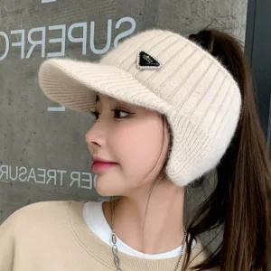 겨울 여자골프모자 귀도리 한번에 울니트 포니테일