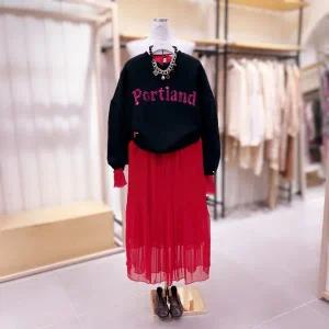 [대구백화점] [시에로]스팽글 자수 브이넥 맨투맨(SJ1TSF301)