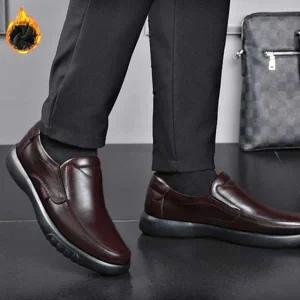 남자 겨울 하객 연말 모임 로퍼 방한 구두 룩 코디 코디 데이트스타일 신발보세신발 예쁜 남자 구두 패션