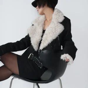 [신세계라이브쇼핑][옷자락] 여자 연말룩 퍼트리밍 스웨이드 무스탕 카라넥 자켓