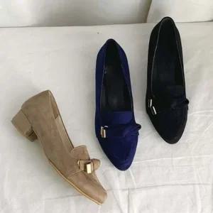 리본포인트 여성플랫구두 펌프스 로우힐 스웨이드구