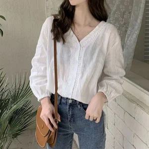 [하프클럽/]오늘의 데이트룩 출근룩 긴팔 브이넥 펀칭 블라우스