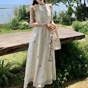 [하프클럽/]리본 패턴 자수 원피스 민소매 홀터넥 원피스 암홀프릴 A라인스