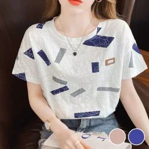 [하프클럽/]입체 플라워패턴 사각시그니처 무늬 하프티 상의