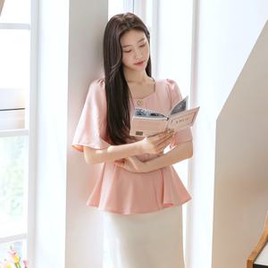 [시크라인] 스위트피 윙슬리브 페플럼 블라우스