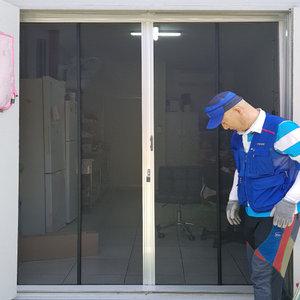 DG몰 현관롤방충망 양문형 고급형 미세촘촘망 무턱이 출입문 현관문 자동 방충망교체