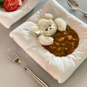 사각접시 쿠션접시 음식플레이트 2컬러 세라믹 디저트 접시 플레이트 그릇 플레이팅 디너 식기