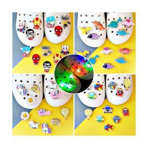 LED 6개) LED 신발장식 슬리퍼 실내화 장식 신발참 신발 고무 파츠 신꾸 꾸미기