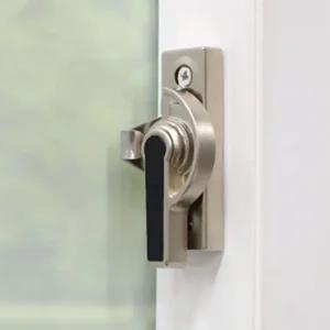 베란다 창문 잠금장치 샷시 거실문 안전 걸쇠 좌측 고정 걸쇠 잠금쇠 간편한설치 침입방지