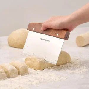 [바겐슈타이거] 전문가용 스크래퍼 눈금 베이킹 반죽칼 헤라