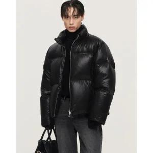 티엔지티 블랙 European Goose 오버핏 글로시 숏 다운 점퍼